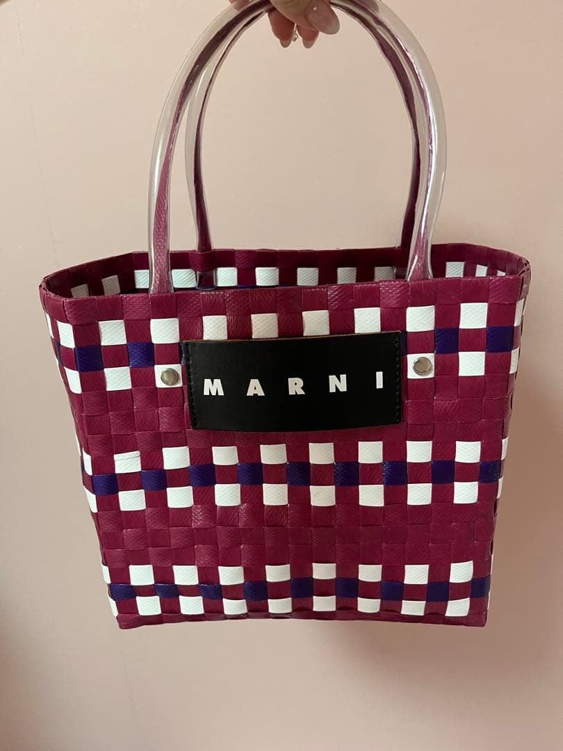 マルニ　カゴバッグ
