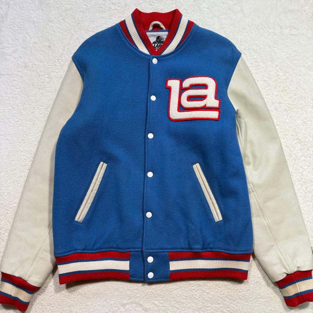 エクストララージ スタジャン パイル生地 刺繍 ブランドロゴ 袖 レザー M