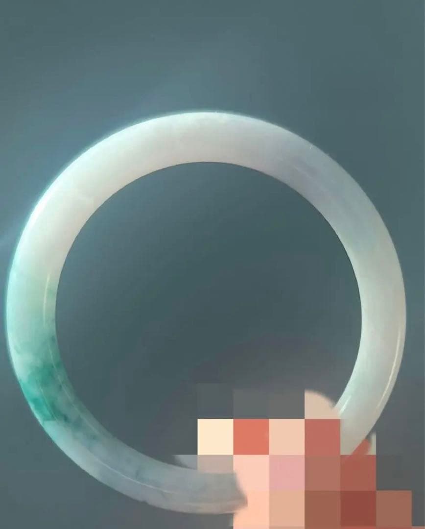 翡翠バングルA貨　無処理　ミャンマー産天然翡翠バングル　本翡翠バングル　ヒスイ