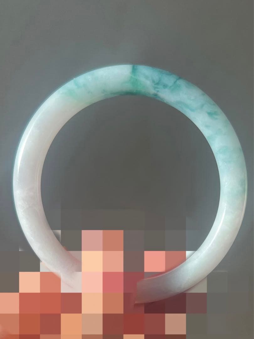 翡翠バングルA貨　無処理　ミャンマー産天然翡翠バングル　本翡翠バングル　ヒスイ