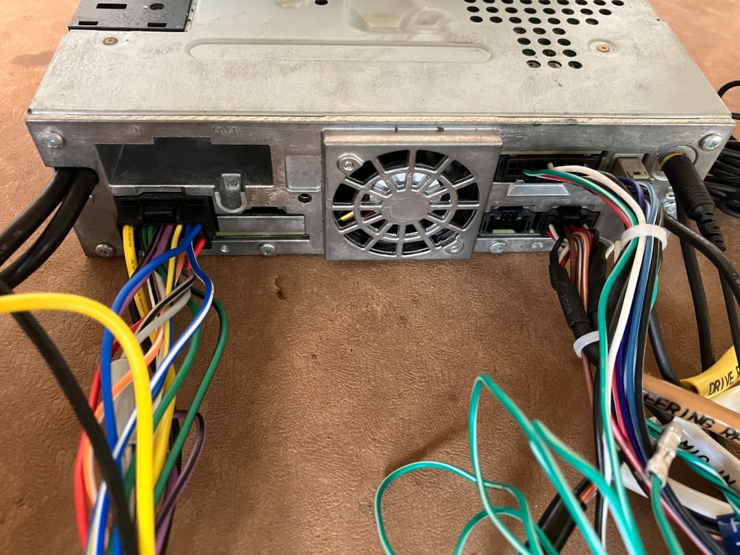 ALPINE アルパイン DA7Z ディスプレイオーディオ