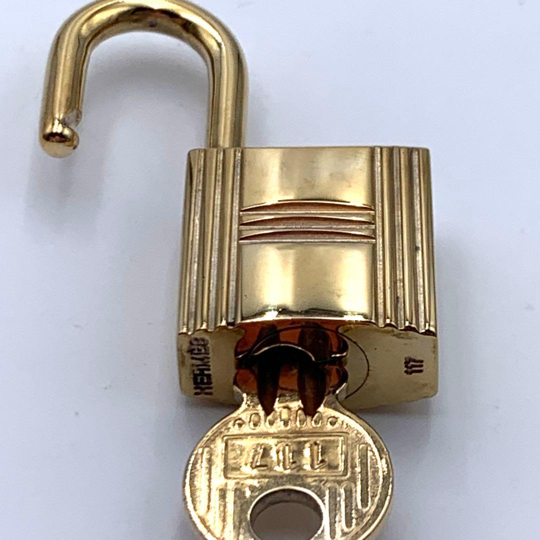 HERMES エルメス カデナ　24Kメッキ　No.117　117番　鍵付き
