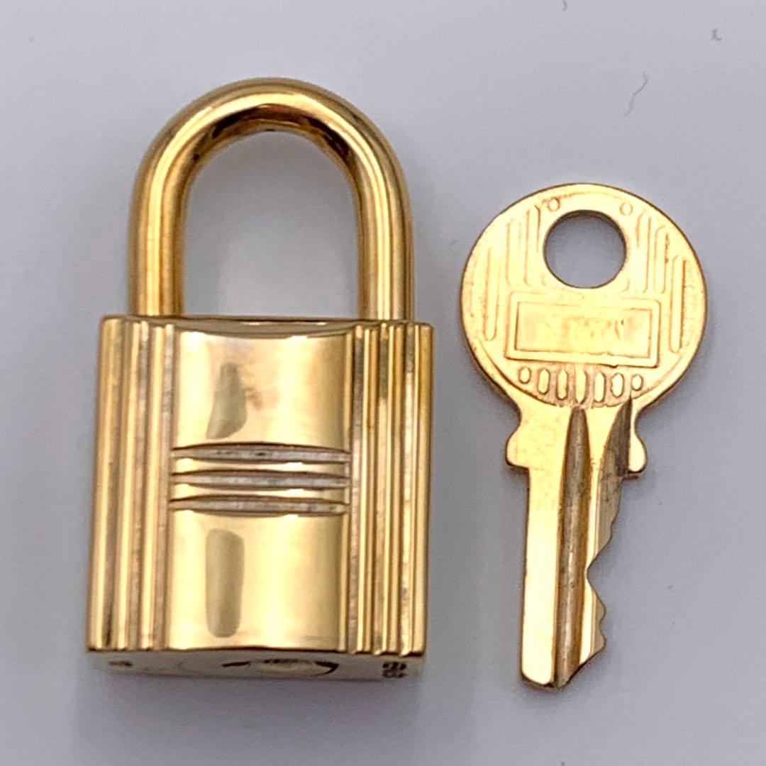 HERMES エルメス カデナ　24Kメッキ　No.117　117番　鍵付き