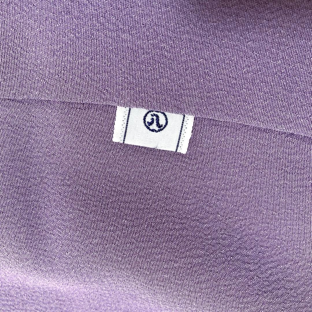 【良品✨】東レシルック　洗える着物　色無地　くすみの紫色　紋付　手縫い仕立てL4