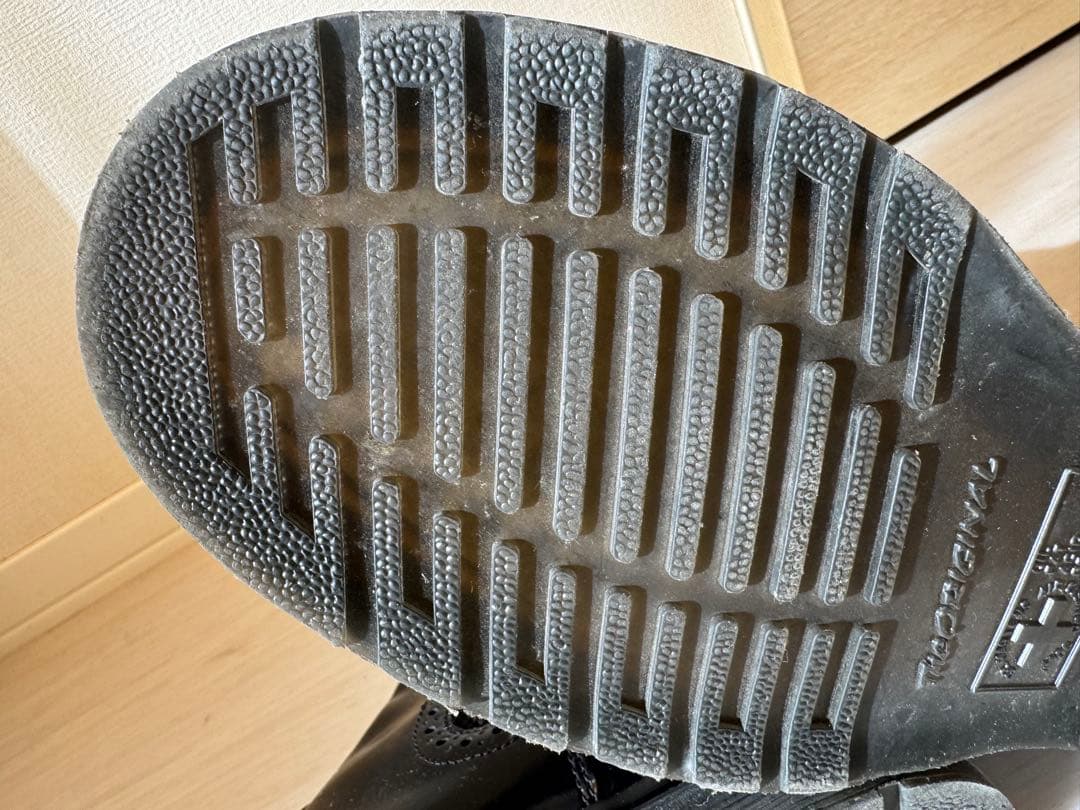 【美品】ドクターマーチン　サイドゴアブーツ ウイングチップ　レザー　26センチ