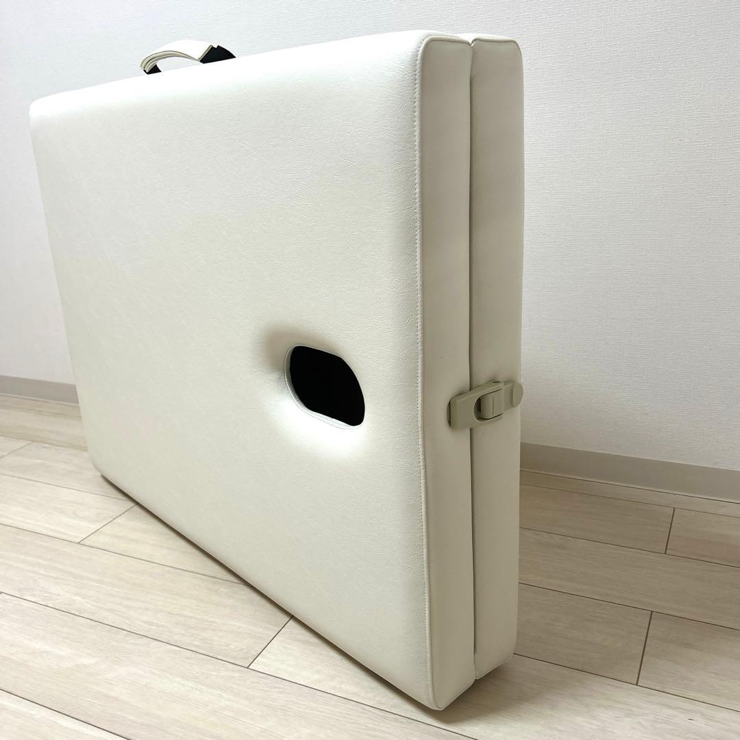 未使用品　折りたたみ式ポータルベッド施術用