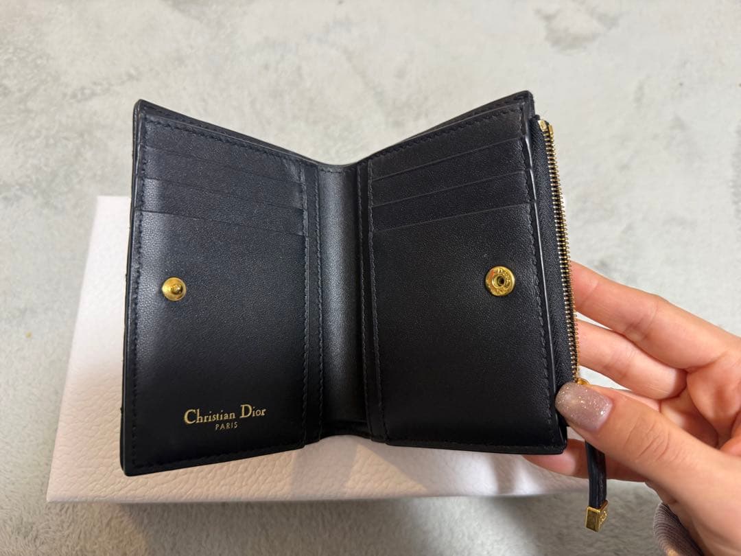 【極美品】ディオール Caro Dahlia 二つ折り財布 ブラック