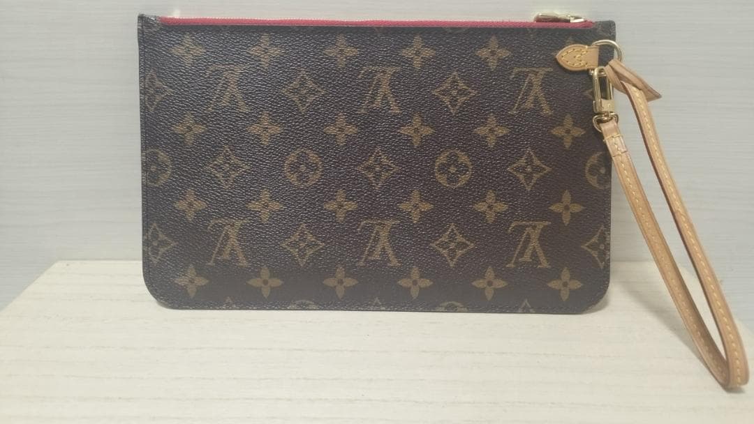 LV ネヴァーフル 付属品ポーチ ネヴァーフル用ポーチ ルイヴィトン
