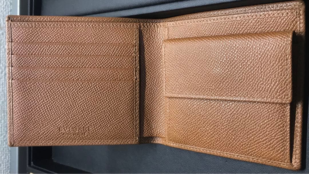 【未使用美品】BVLGARI ブルガリ ブラウンレザー 二つ折り財布 イタリア製