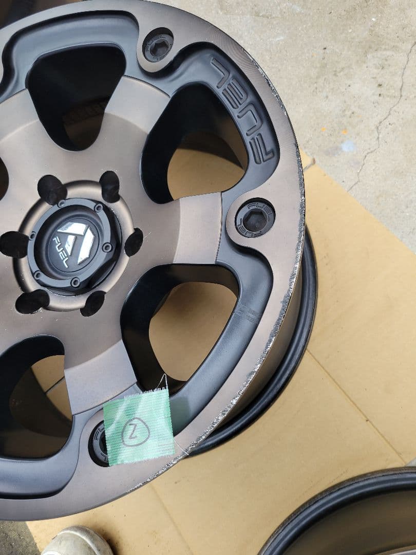 【今だけ大幅値下げ】FUEL 17インチホイール４本セット