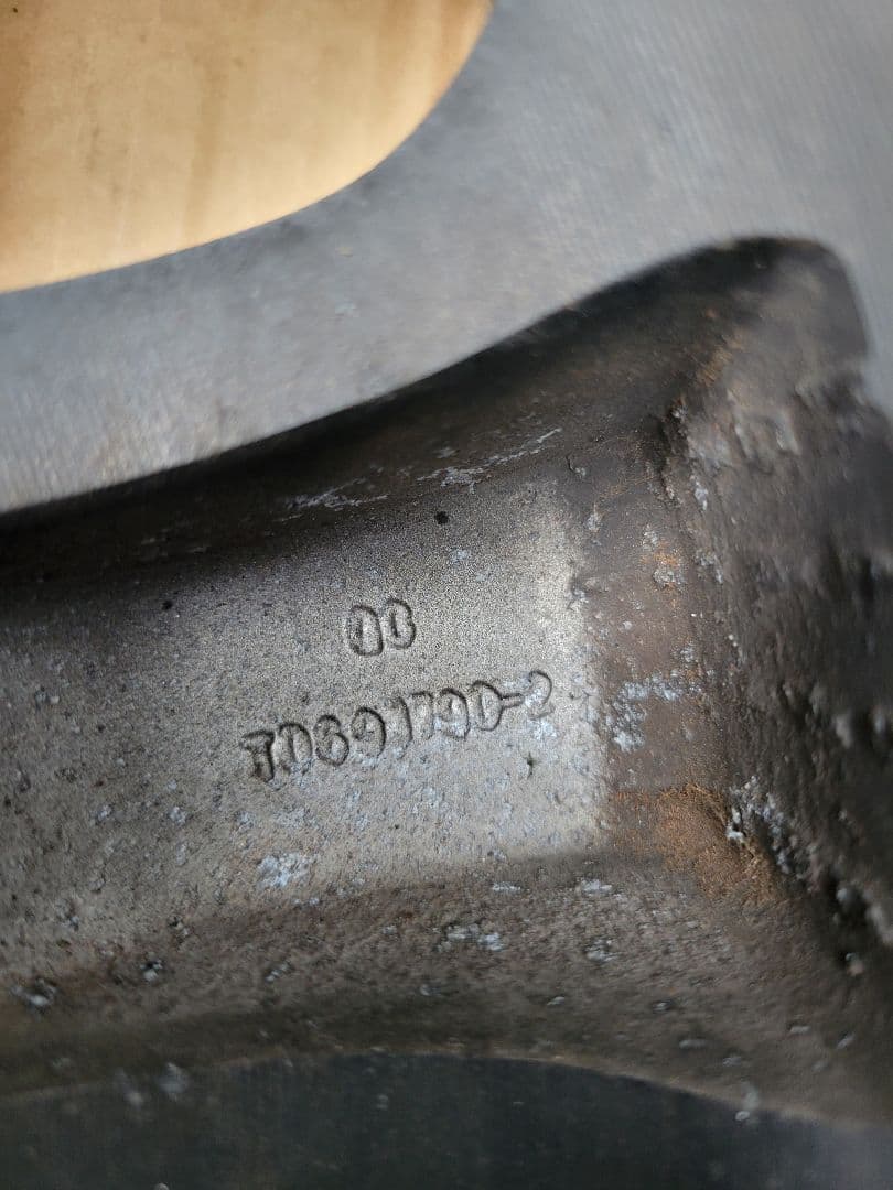 【今だけ大幅値下げ】FUEL 17インチホイール４本セット