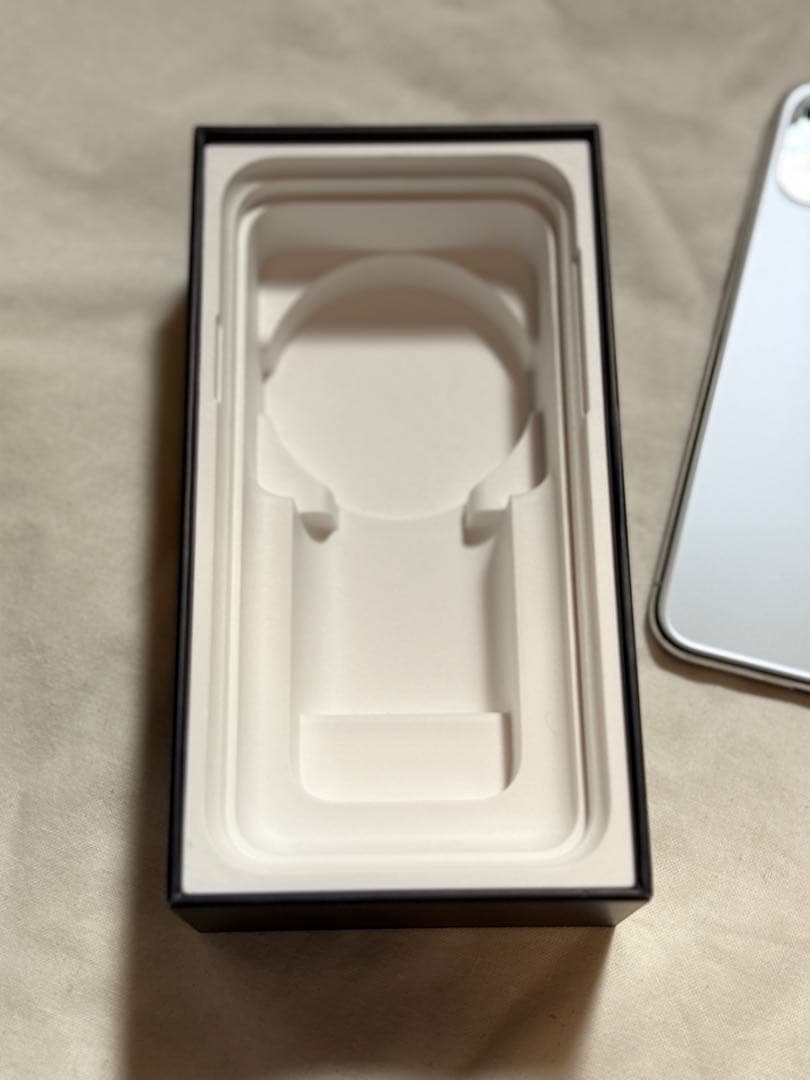 スマートフォン本体 iPhone11pro 256GB