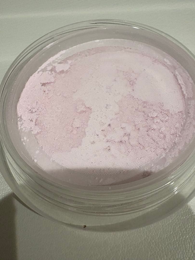 ハチワレ様　DECORTE AQミリオリティフェイスパウダーn パフ付き