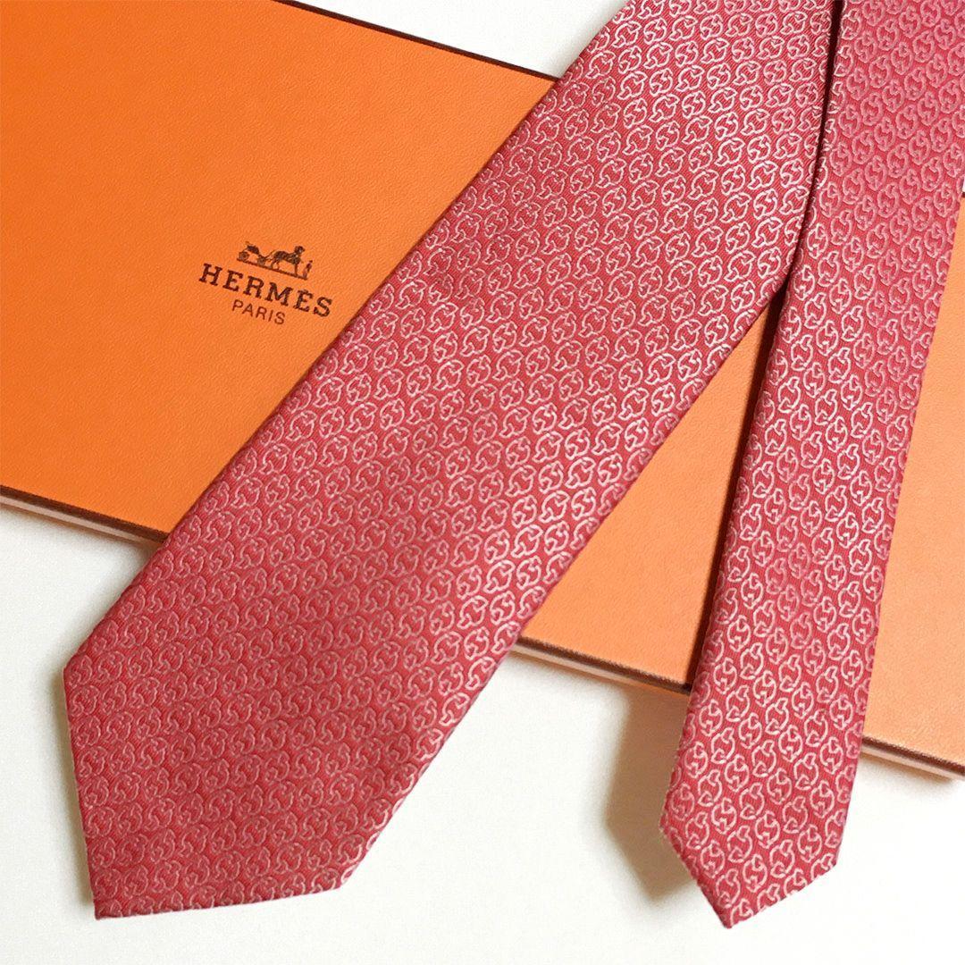 未使用級 エルメス HERMES ネクタイ シルク ピンクレッド系 総柄
