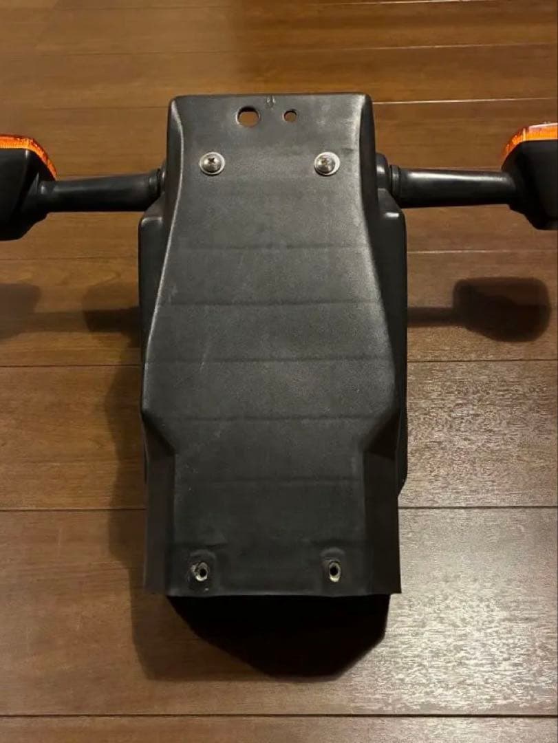 Kawasaki GPz750F 純正リヤフェンダー