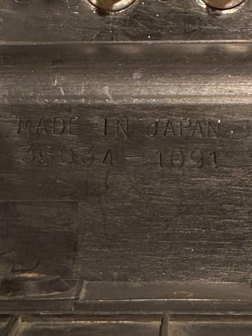 Kawasaki GPz750F 純正リヤフェンダー