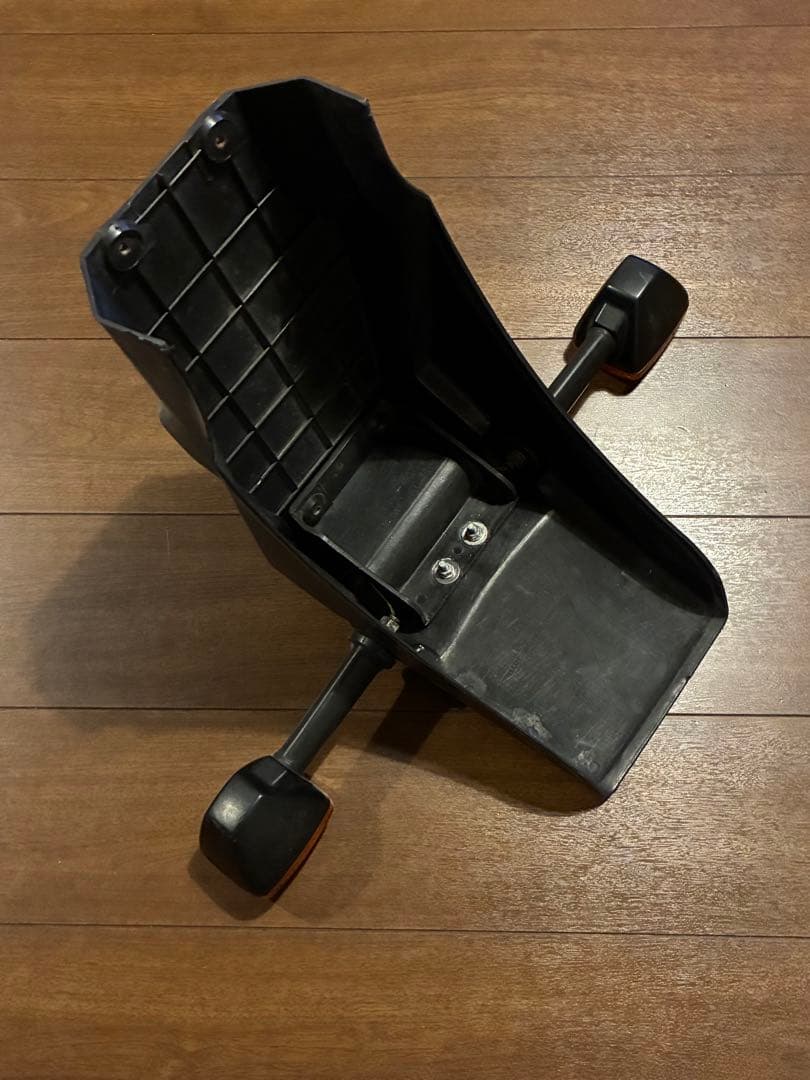 Kawasaki GPz750F 純正リヤフェンダー