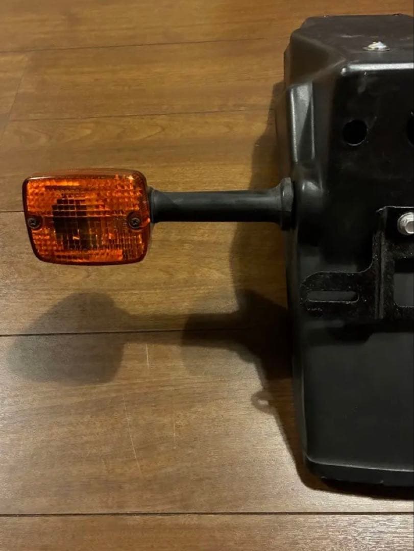 Kawasaki GPz750F 純正リヤフェンダー