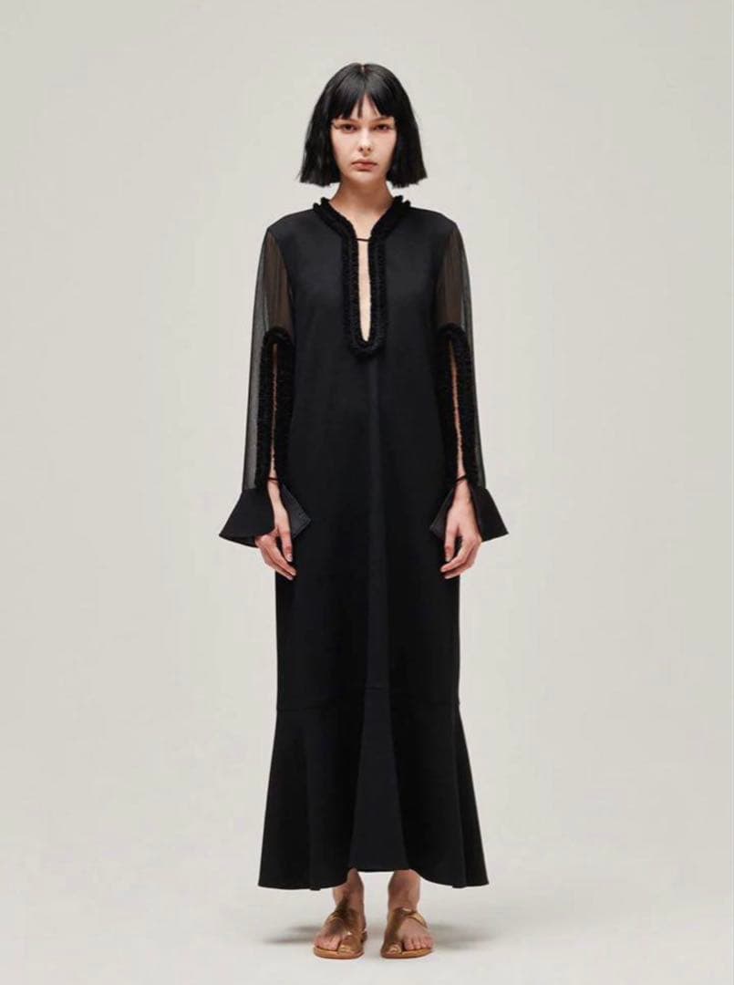 専用！FUMIE=TANAKAfrill neck opワンピース　2024SS