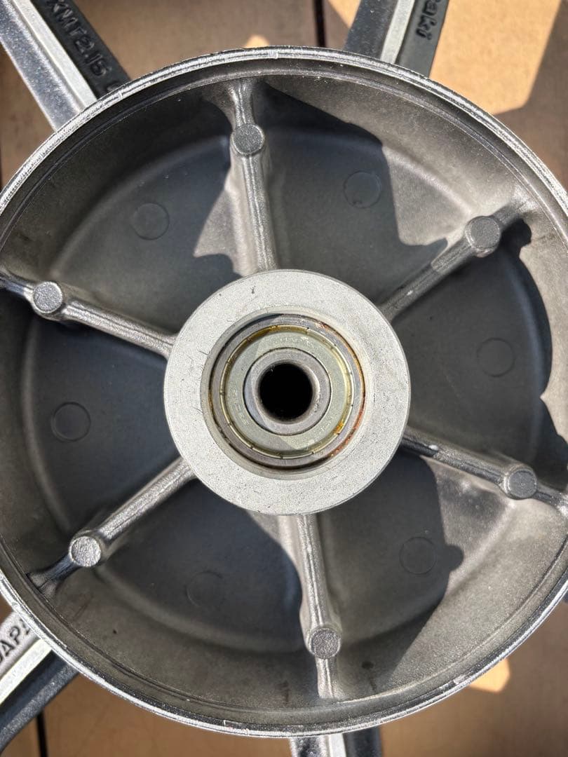 Z400FX E4 ホイール　ハブ付き