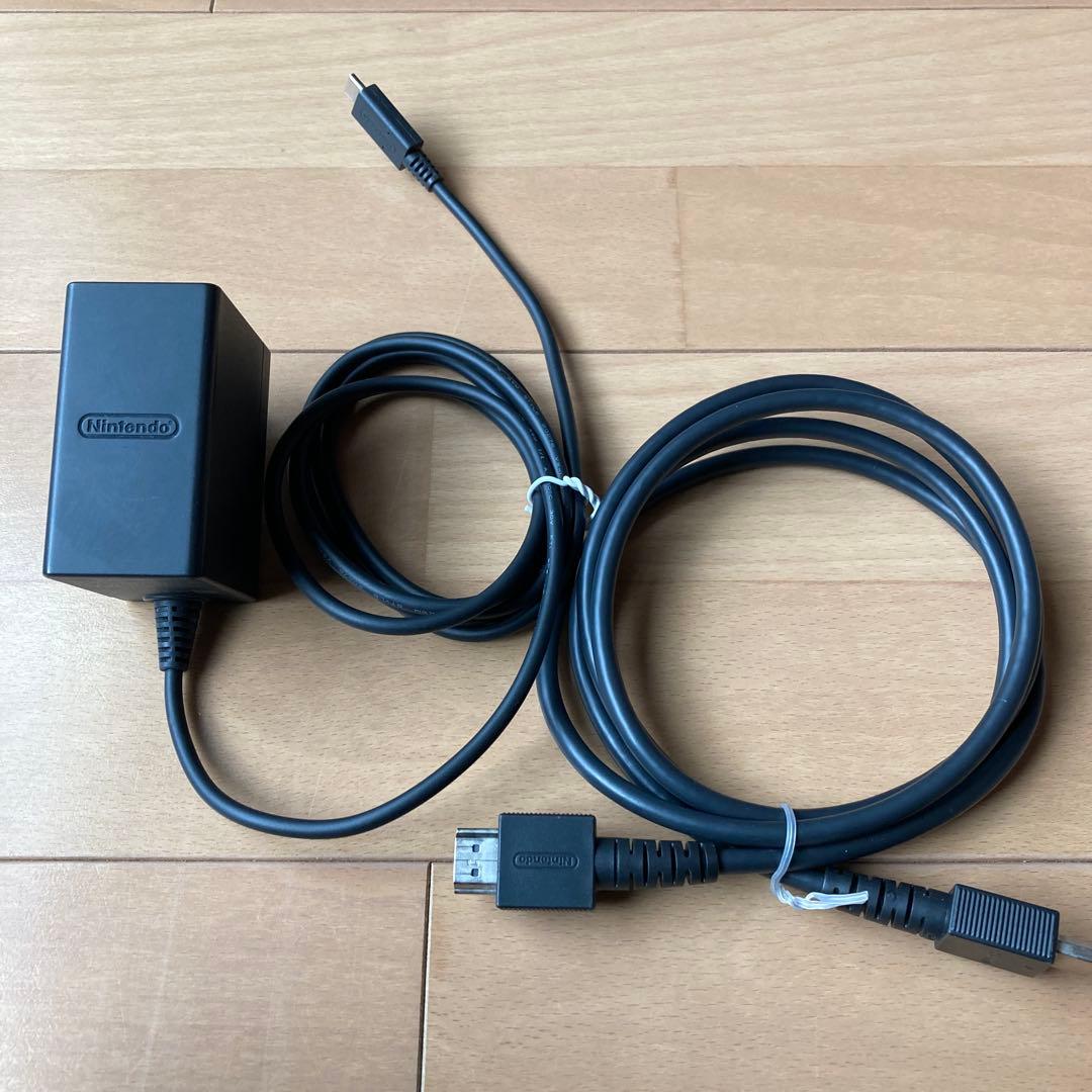 ①Nintendo Switch ネオンブルー、ネオンレッド