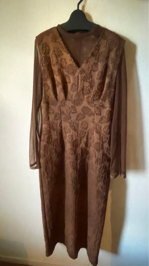 AIMER チュールブラウス付Vネックジャカードタイトパーティードレス Mサイズ