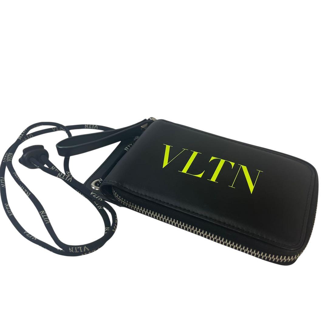 ヴァレンティノ　ショルダーウォレット　ネックストラップウォレット　VLTN