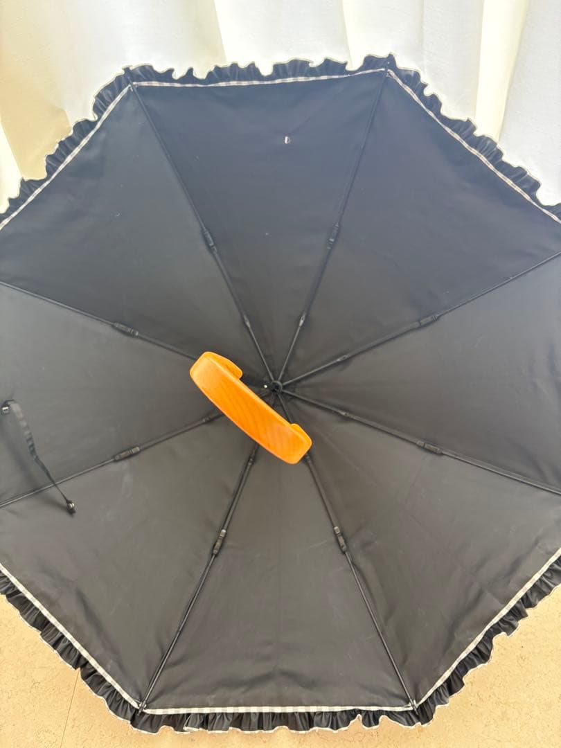 ストライプ柄フリル付き日傘　サンバリア100