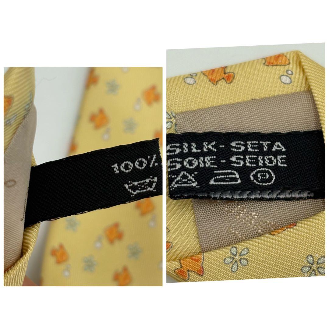 【未使用タグ付き】フェラガモ ネクタイ 金魚&小花柄シルク ラインイエロー