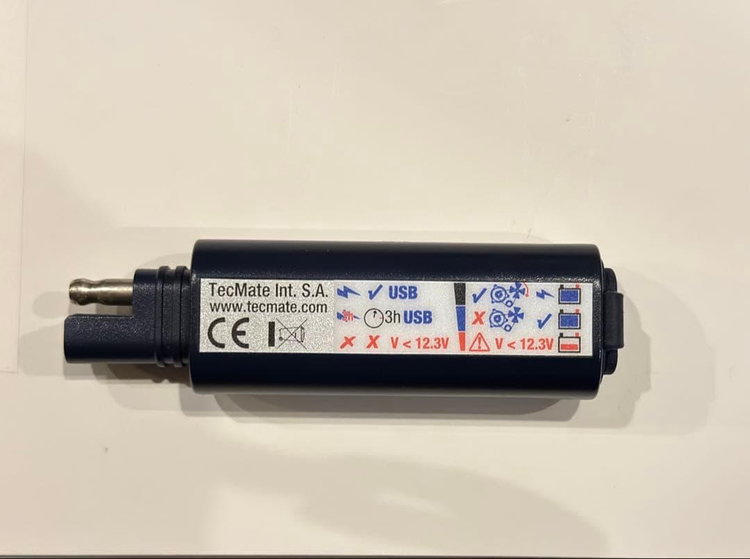 Optimate4 Dual Program バッテリー充電器+USB充電器