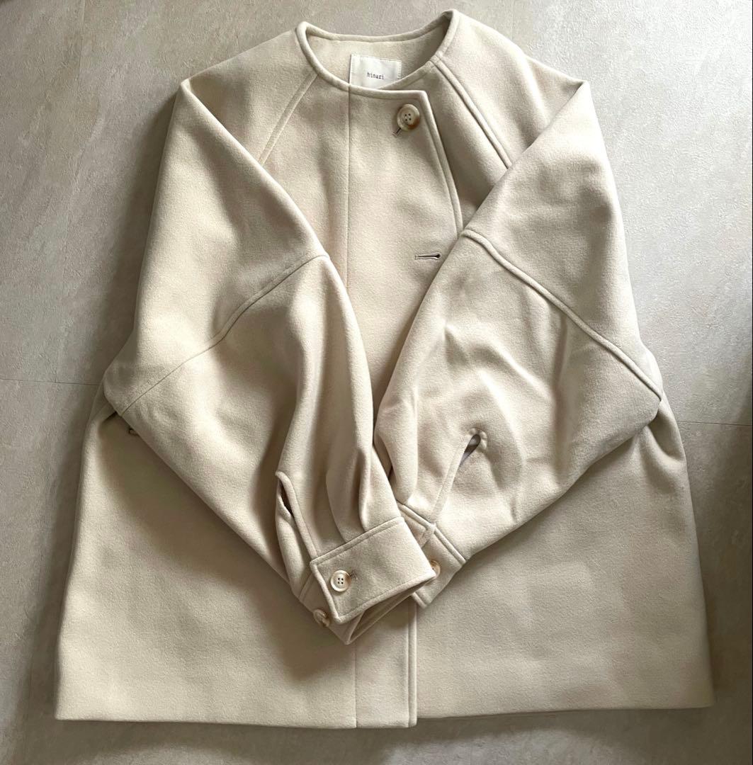 hinari ウェーブデザインミドルコート アイボリー S