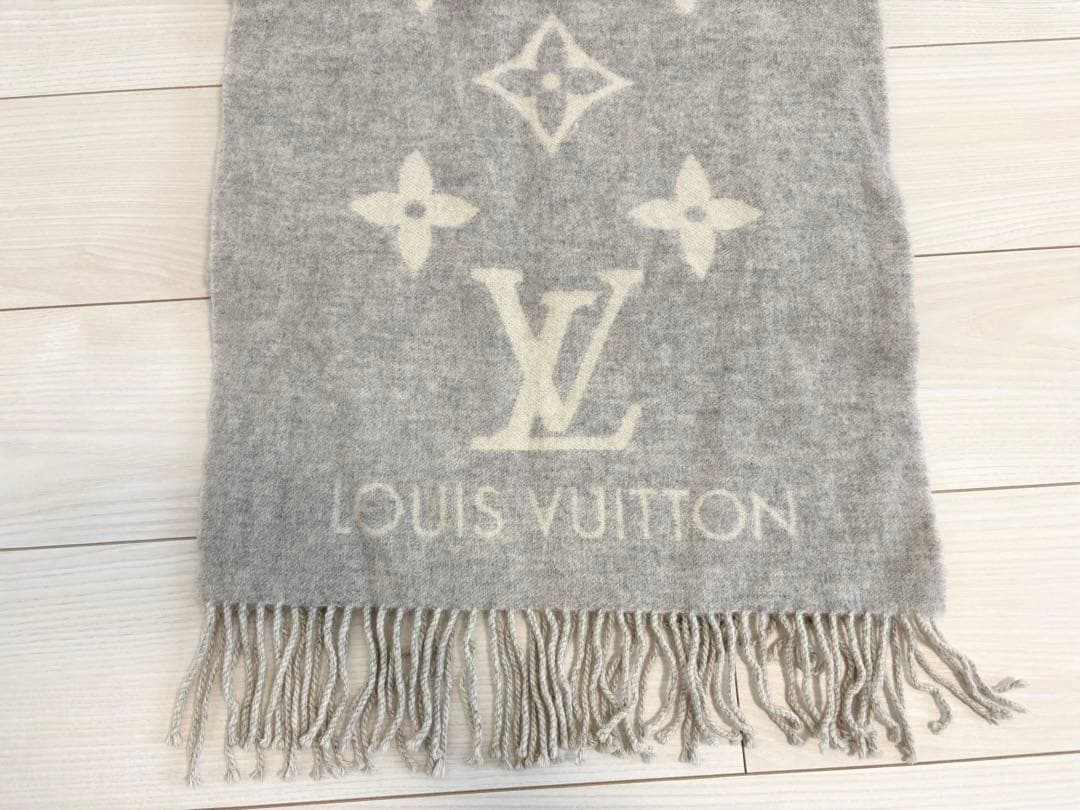 ルイ・ヴィトン マフラー レイキャビック グレージュ