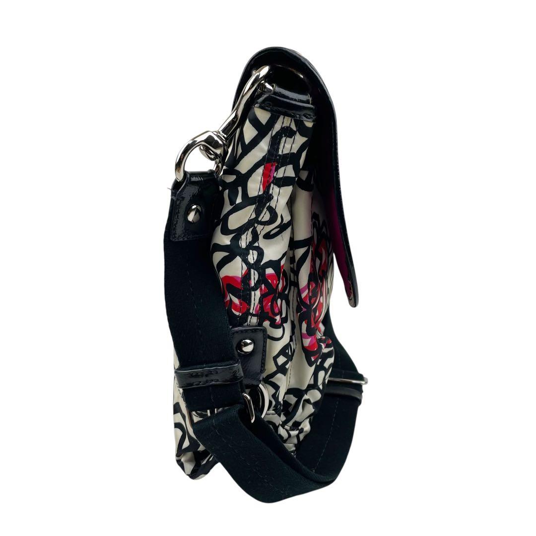 COACH 　コーチ　ショルダーバッグ　メッセンジャーバッグ　A4可　斜め掛け