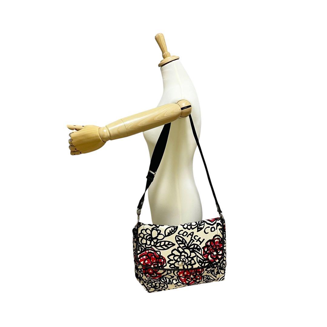 COACH 　コーチ　ショルダーバッグ　メッセンジャーバッグ　A4可　斜め掛け