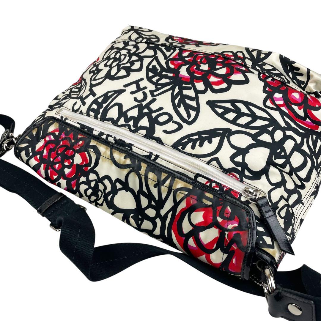 COACH 　コーチ　ショルダーバッグ　メッセンジャーバッグ　A4可　斜め掛け