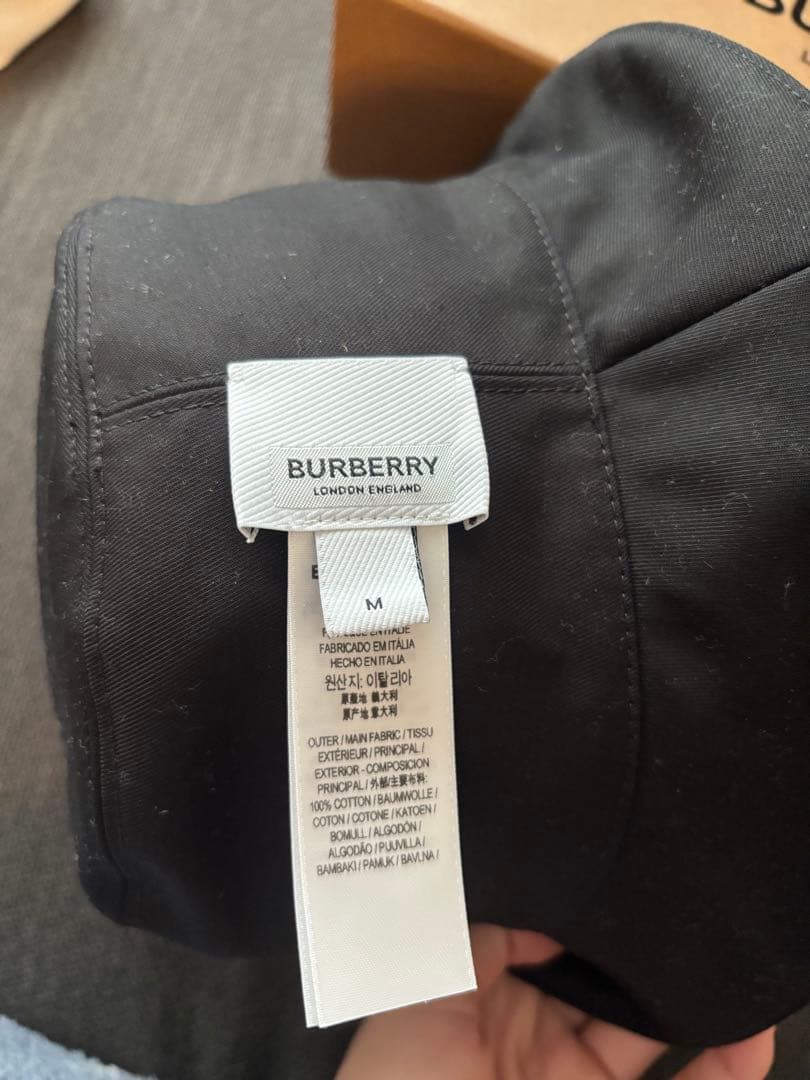 バーバリー リバーシブル バケットハット 未使用