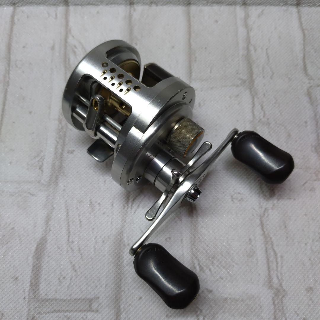 シマノ　カルカッタコンクエスト201DC　03カルカッタコンクエスト