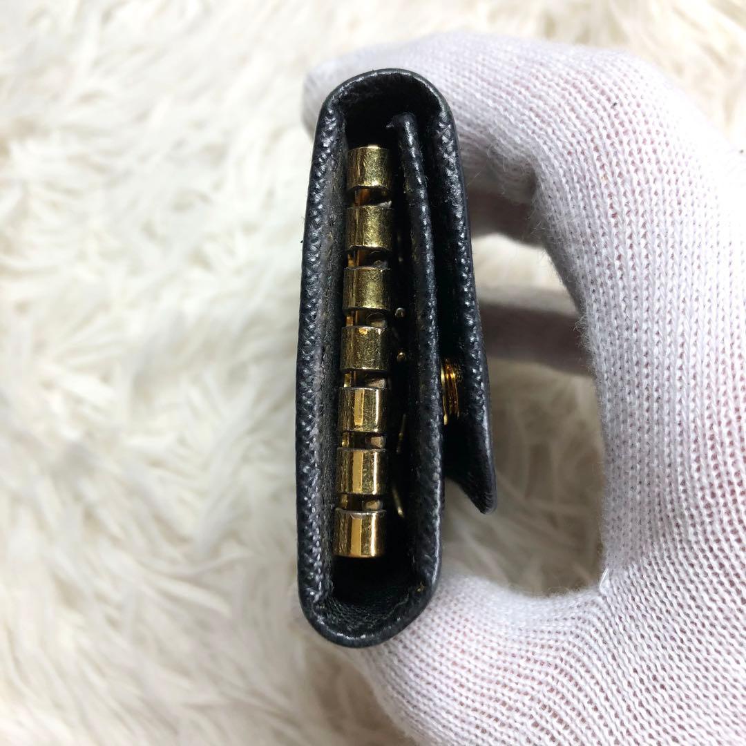 【極美品】PRADA キーケース 6連　メタルロゴ サフィアーノレザー ブラック