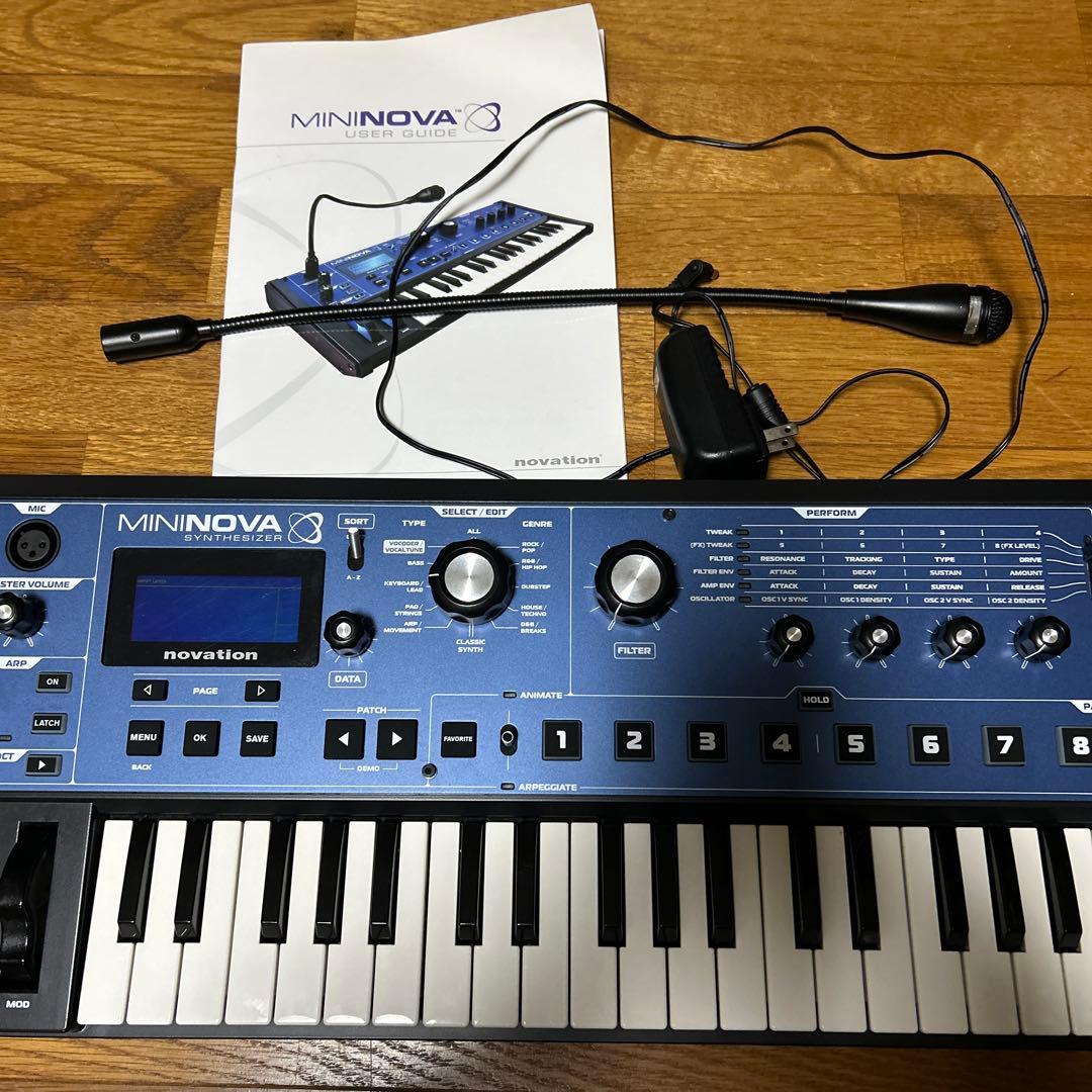 Novation MININOVA シンセサイザー