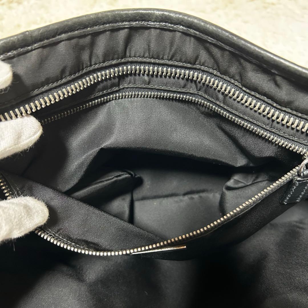 プラダ ビジネスバック ナイロン 三角ロゴ ブラック 黒 レディース メンズ