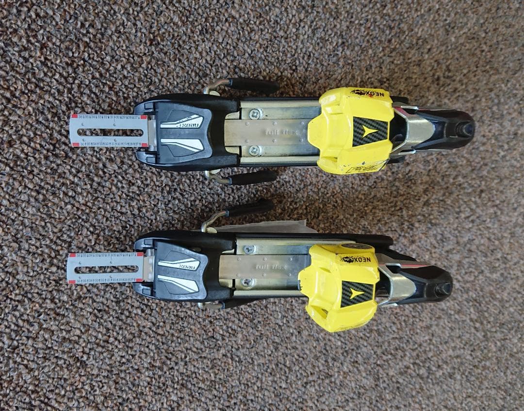 在庫処分　ATOMIC スキー ビンディング 14