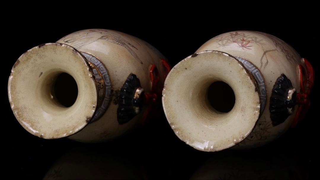 薩摩焼 金襴手色絵金彩 花鳥風景 細密絵付貼花文花菱 花瓶 一対 木箱付 24㎝