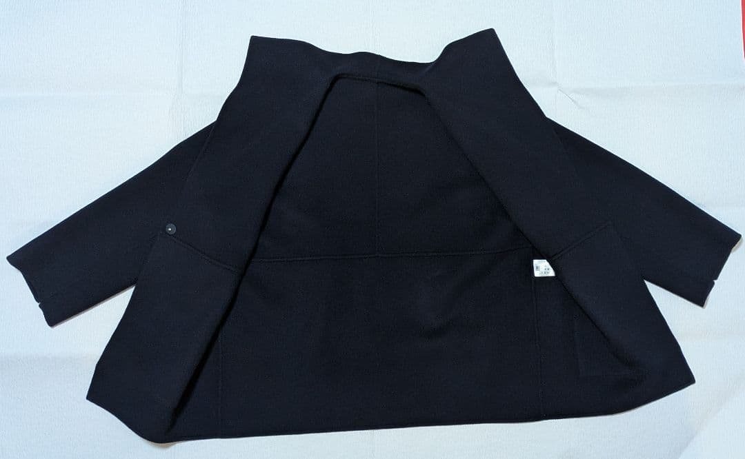 I NEED MORE SHOES × haruka コラボコート　ネイビー