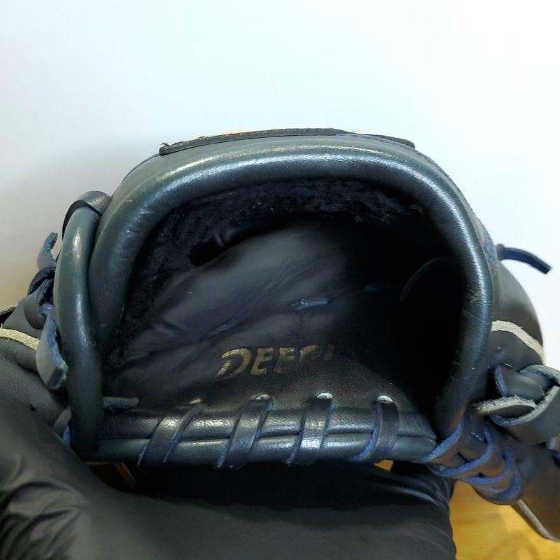 ミズノ 斎藤佑樹モデル 限定品 激レア Mizuno 投手用 軟式グローブ