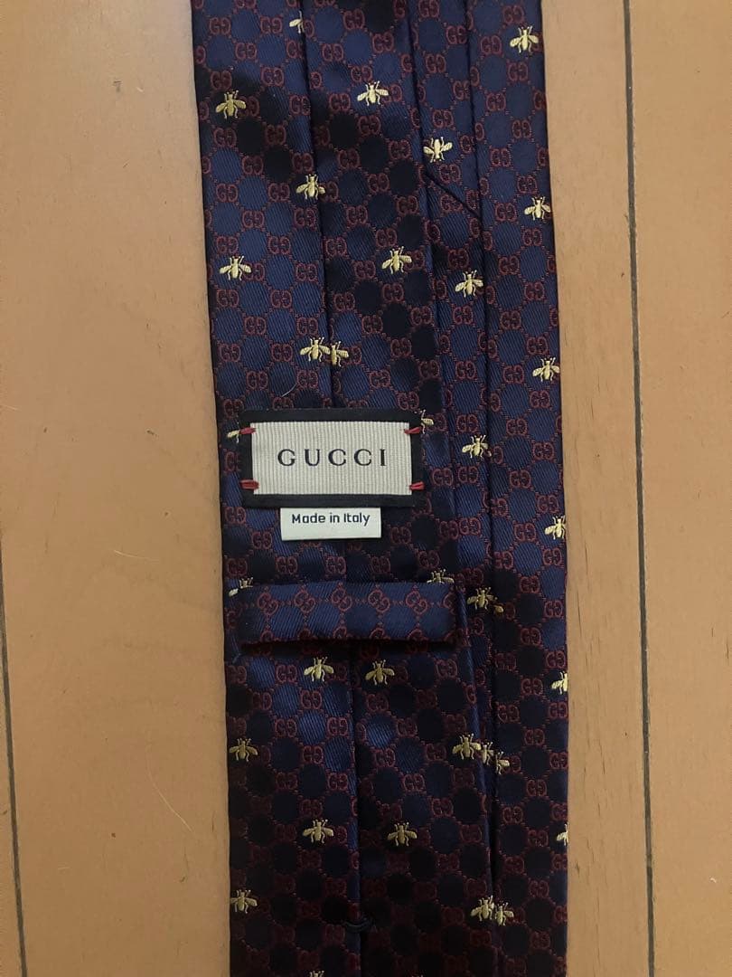 GUCCI ネイビー シルク ネクタイ　インターロッキング