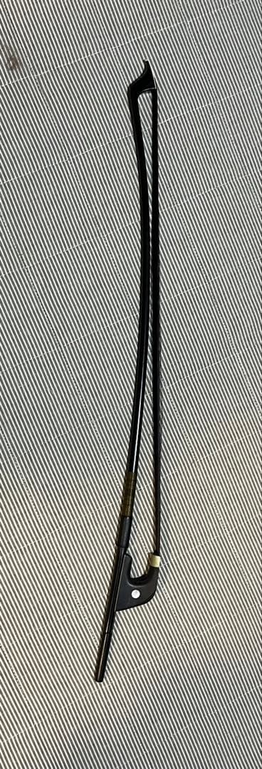 【美品】コントラバス弓 ケース付き　黒弓　カーボン