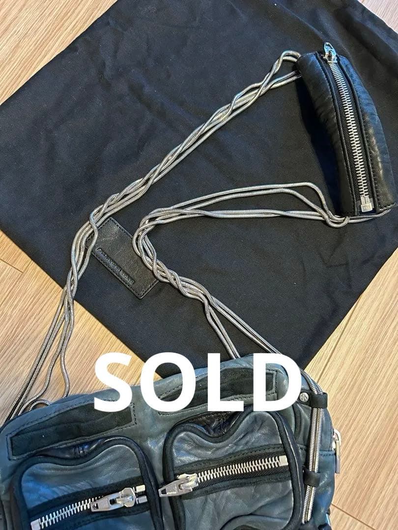 アレキサンダーワン　ブレンダ　ジップチェーンショルダーバッグ