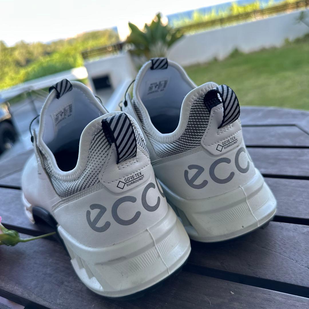 一度使用ほぼ未使用一番人気ecco GORE-TEX スニーカー定価44,000