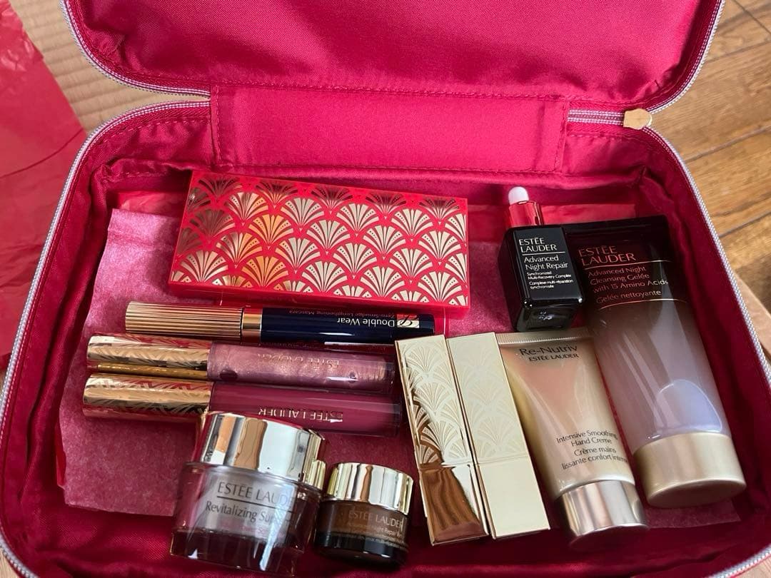Eatee Lauder 2024クリスマスコフレ　全11点セット