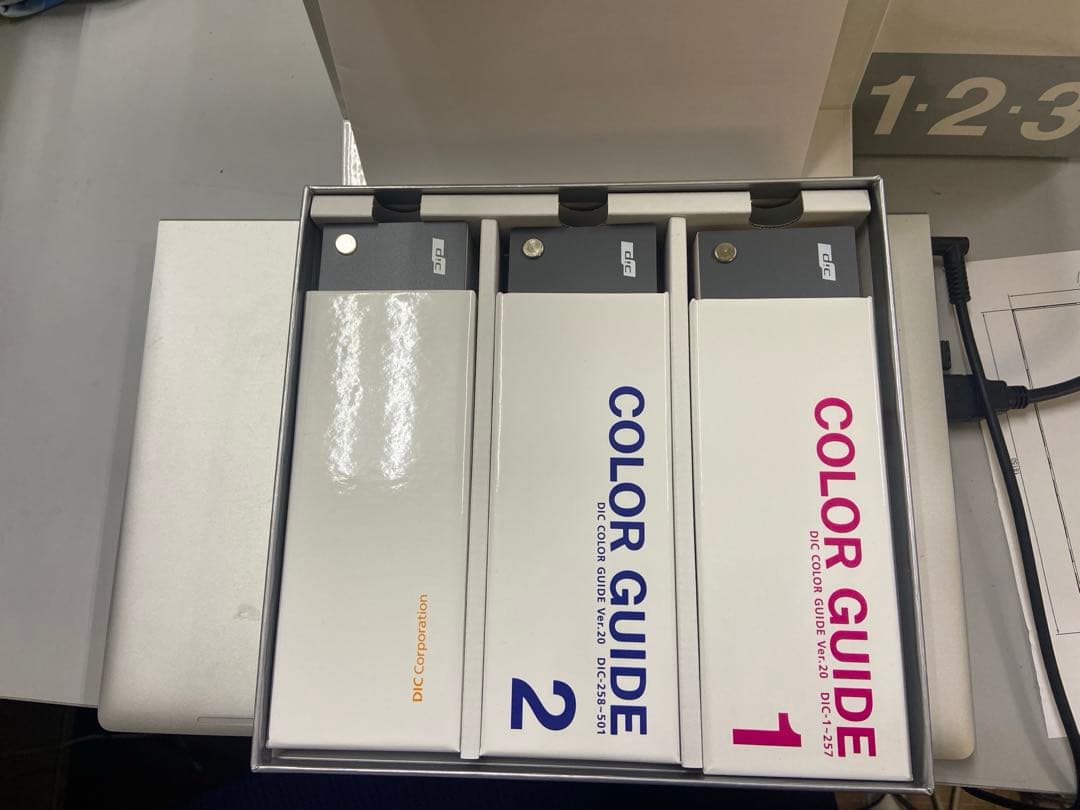 DIC カラーガイド　3冊組　第20版